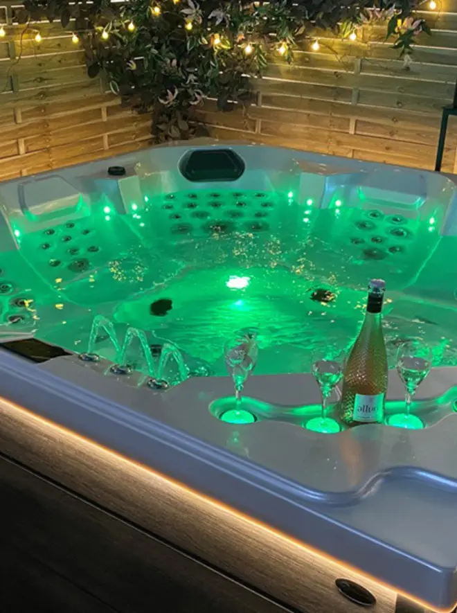 Premium hot tub from TubLease